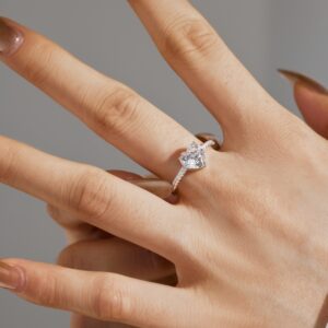 Amara Heart 2ct Moissanite, 925 Silver Ring