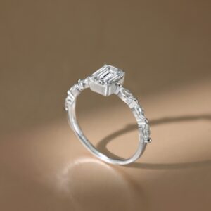 Aria Emerald-cut Solitaire 1ct
