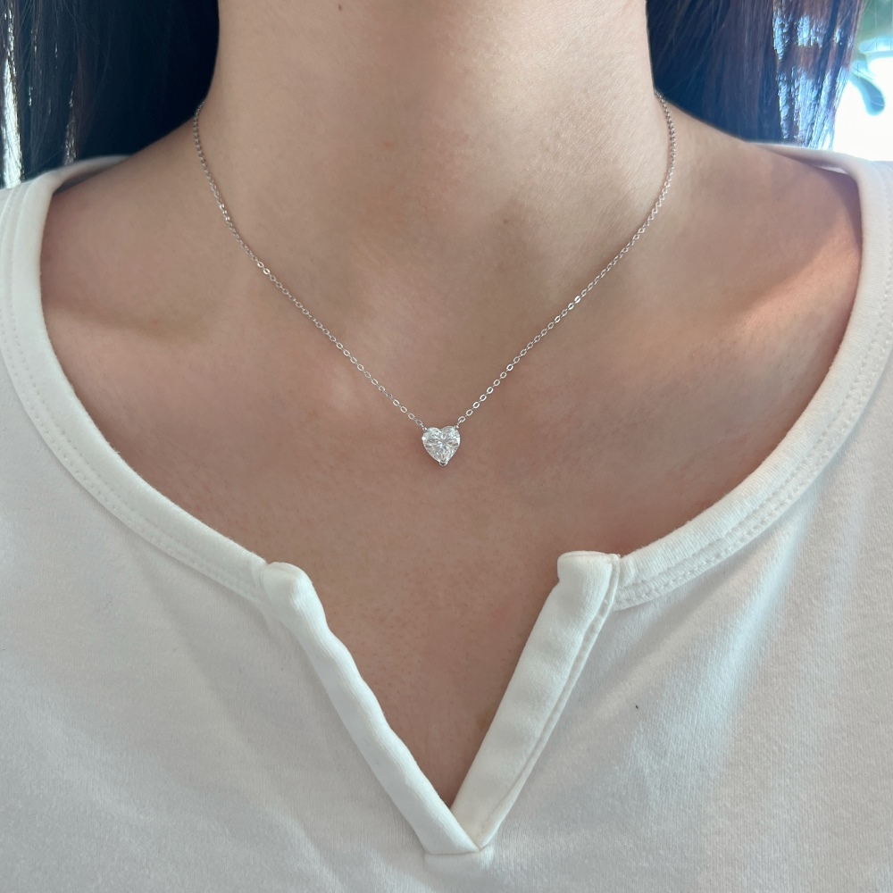 Amara Heart 2ct Moissanite Necklace - Image 3